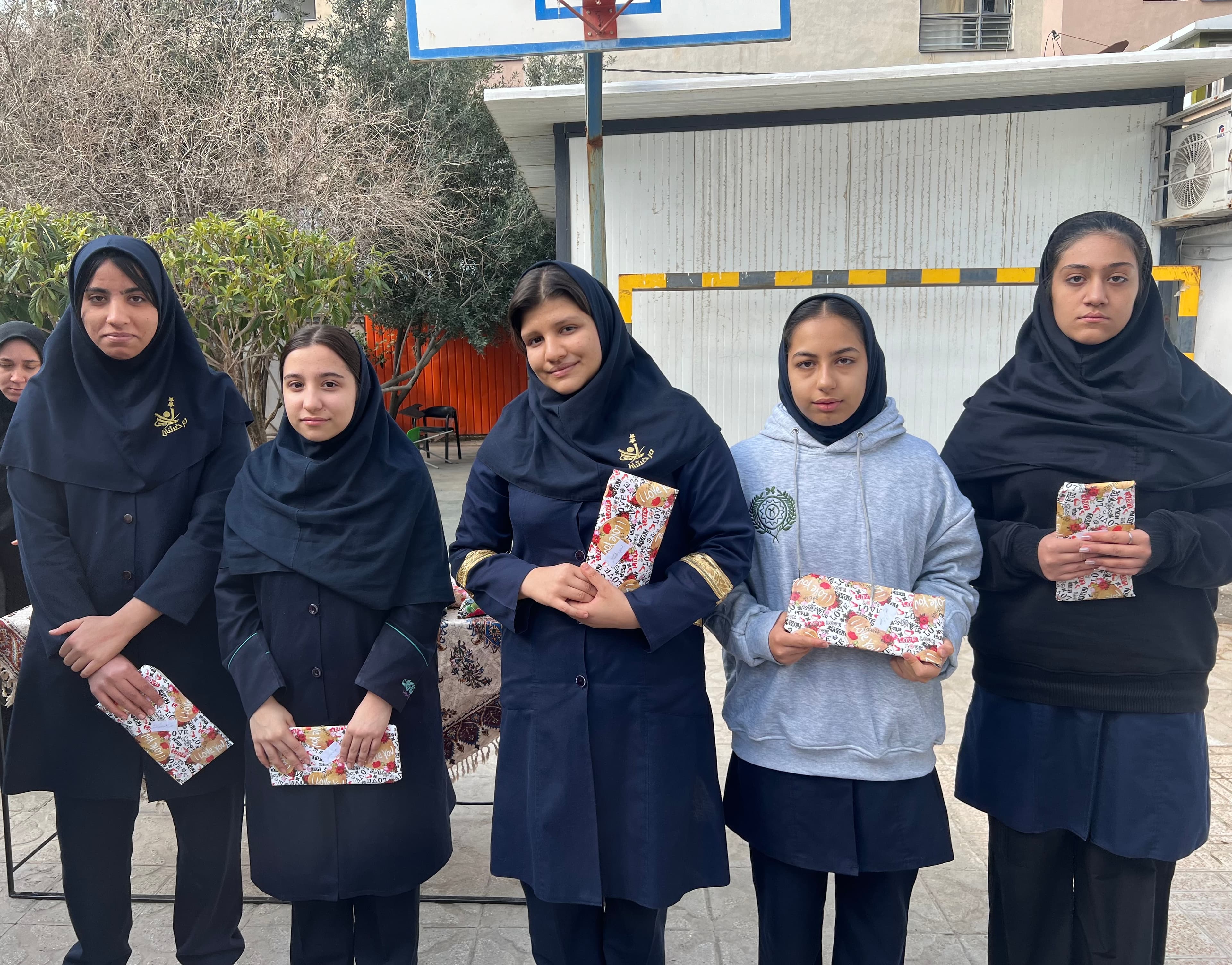 اهدا جوایز نمرات برتر درسی ۱۴۰۳-۱۴۰۲