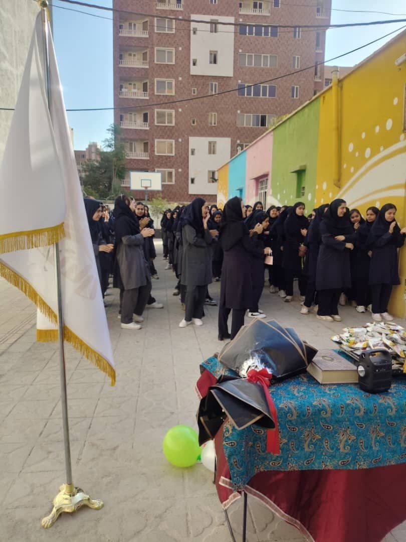 دبیرستان غیردولتی دخترانه درخشان